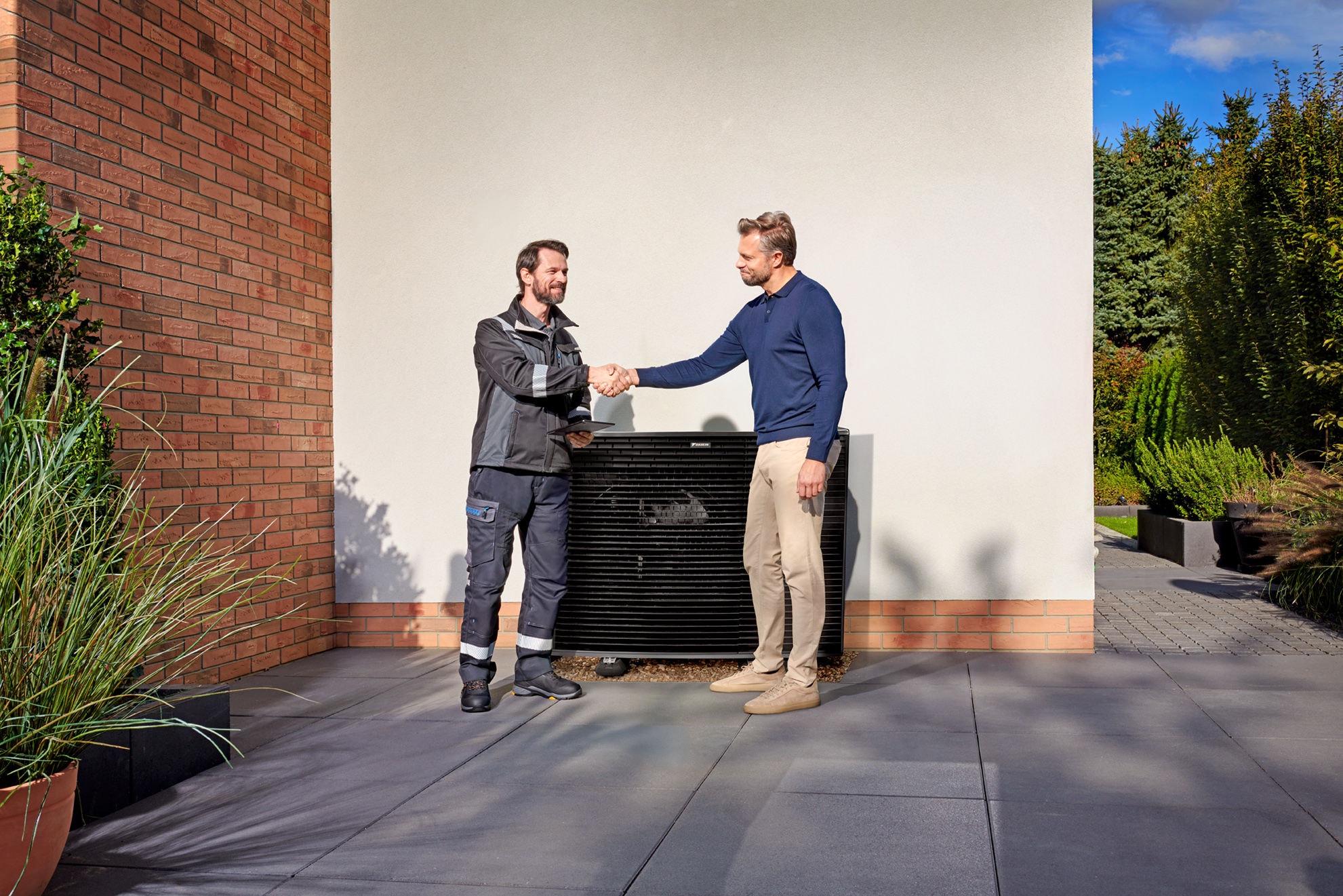 Utomhusenhet på en installerad Daikin Altherma